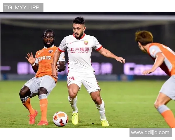 深圳足球队阵地战分析:优劣势剖析与未来发展方向探讨