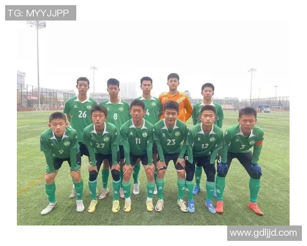 西安足球队在联合会杯积分榜中以69分稳居第一名,展现强劲实力 西安足球队在联合会杯积分榜中以69分稳居第一名,展现强劲实力