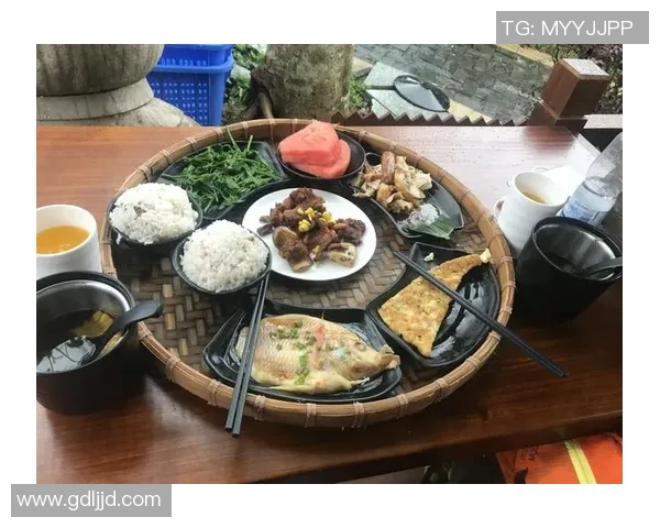 足球明星化身动漫英雄展现精彩瞬间与梦想旅程 足球明星化身动漫英雄展现精彩瞬间与梦想旅程