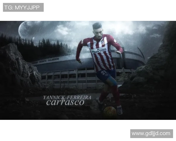 足球明星背后默默支持的她们揭示了不为人知的故事与情感 足球明星背后默默支持的她们揭示了不为人知的故事与情感